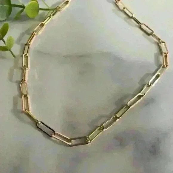 NWT 18K Gold Plated Minimalist Paper Clip Cain Link Layering Necklace - Picture 3 of 16
